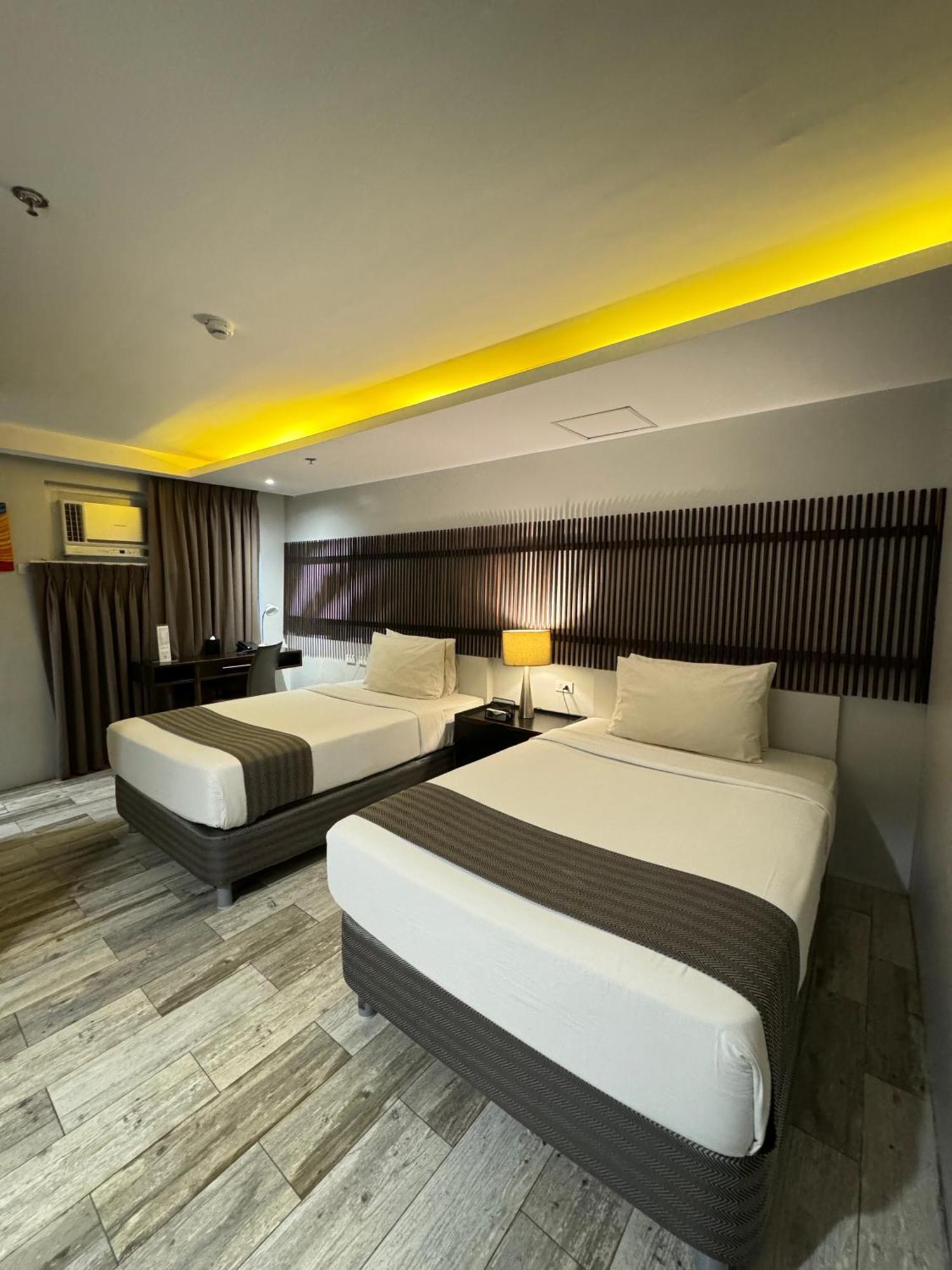1A Express Hotel Cagayan de Oro Exterior foto